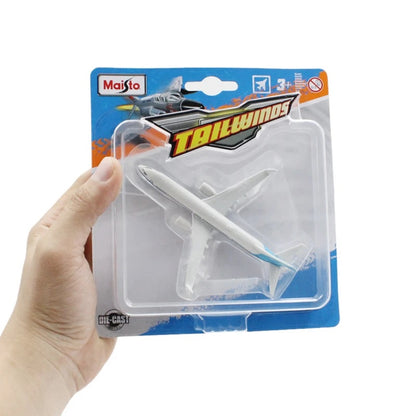 do-choi-mo-hinh-may-bay-boeing-737-12-maisto-mt15088-03