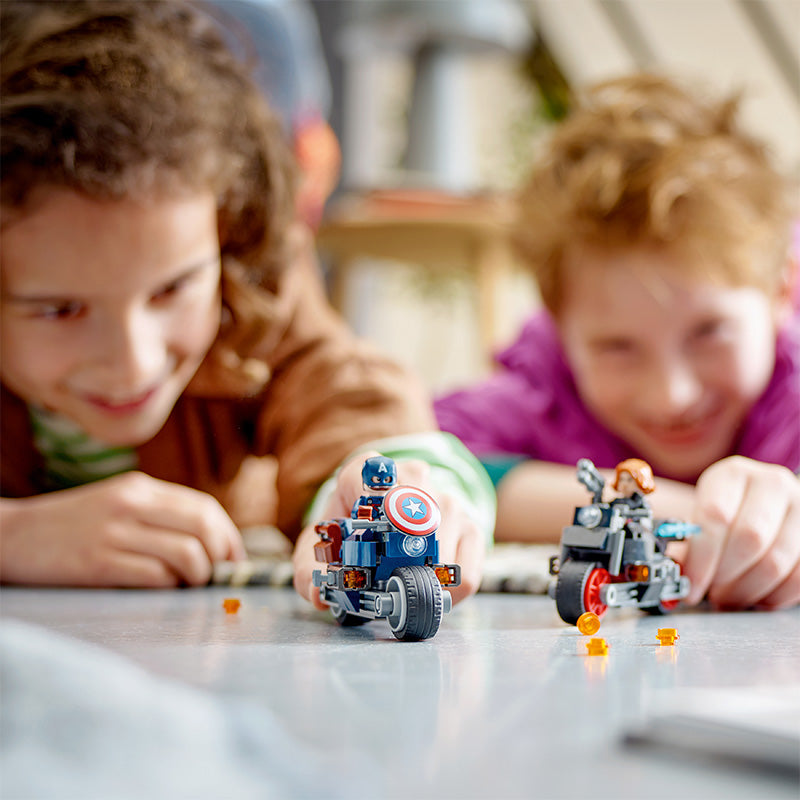 Đồ chơi lắp ráp Cuộc rượt đuổi Captain America & Black Widow LEGO SUPERHEROES 76260