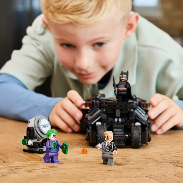 do-choi-lap-rap-batman-tumbler-dau-voi-two-fac-va-joker-lego-superheroes-76303-09