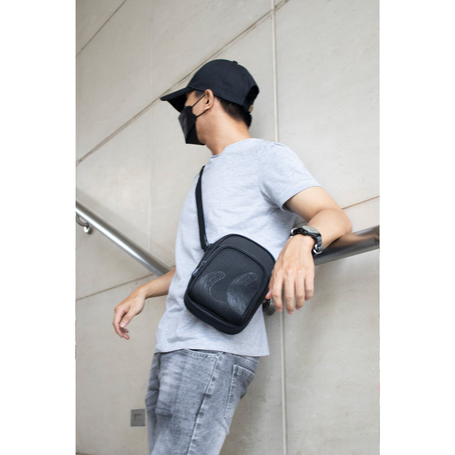 Túi đeo Holo Black Đen CLEVERHIPPO HOLO2201