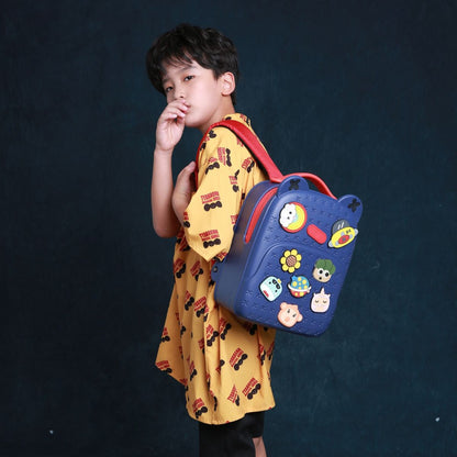 ba-lo-di-hoc-di-choi-kem-charm-koool-xanh-duong-kbp16-blue-08