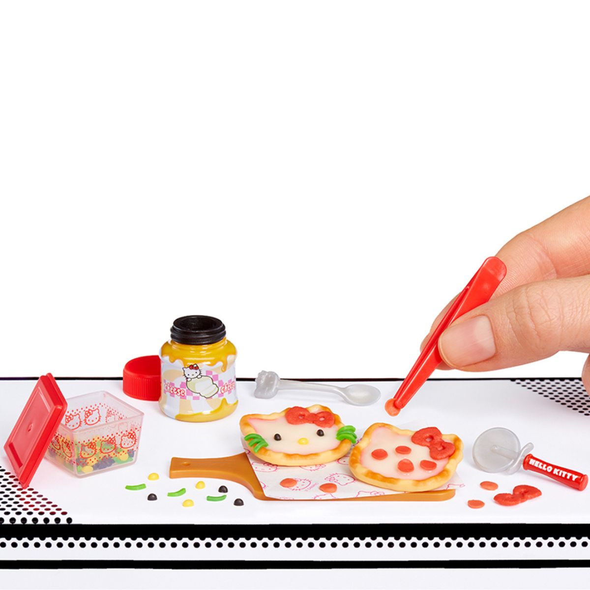 Sanrio-Themed Mini Cake Set – S2 MINIVERSE 547235-EUC