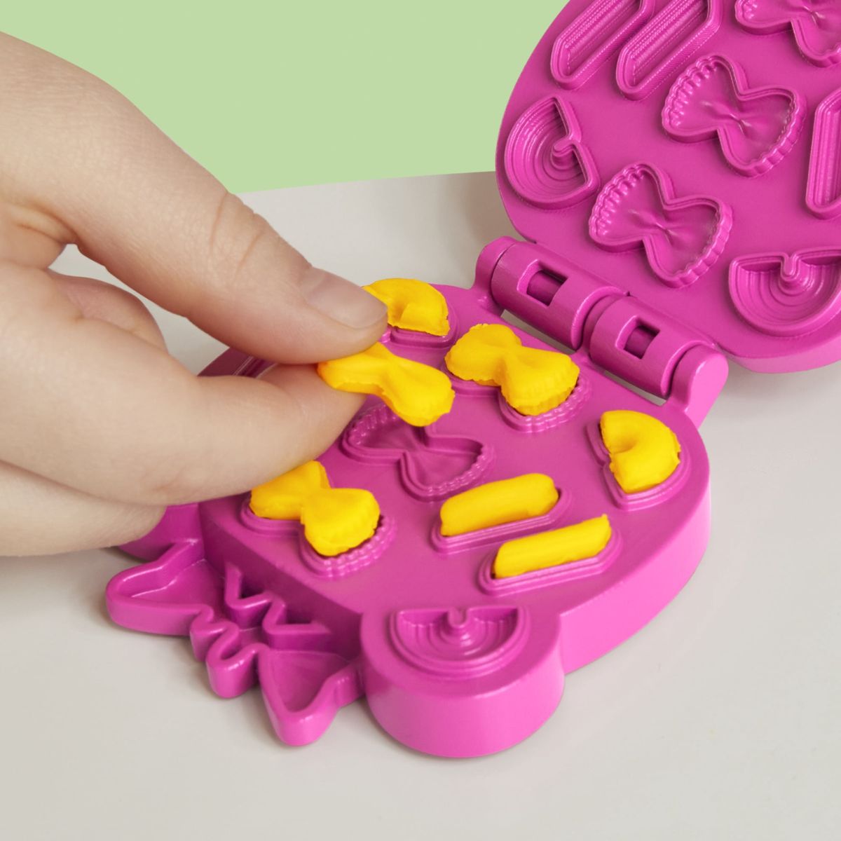 Đồ Chơi Bé Lily Ăn Dặm Vui Vẻ BABY ALIVE G2788