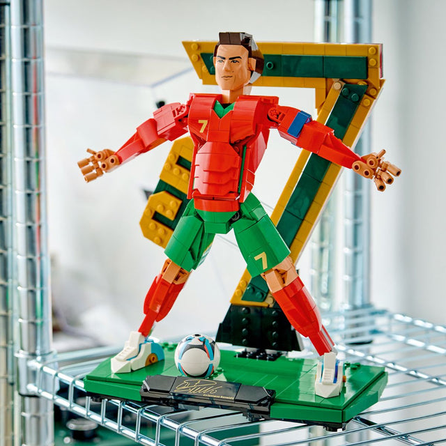 bo-lap-rap-2-trong-1-huyen-thoai-bong-da-cristiano-ronaldo-lego-editions-sports-43016-05