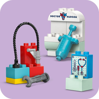 bo-lap-rap-chuyen-tham-gara-cua-bac-si-doc-va-xe-mcqueen-lego-duplo-10456-05