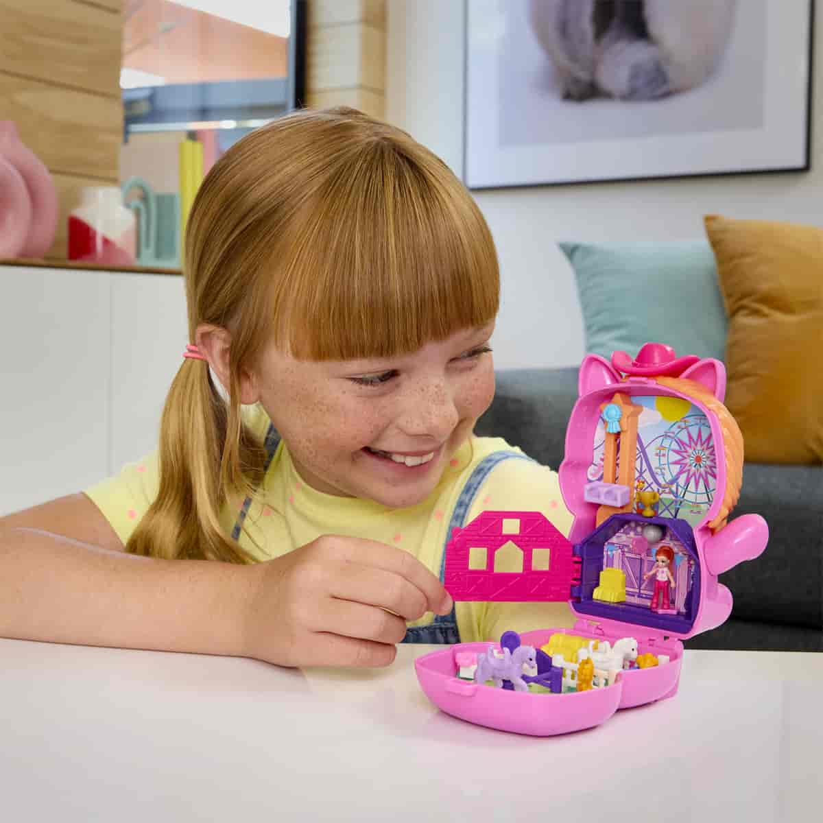Đồ Chơi Bộ Sưu Tập Polly Pocket Và Sàn Đấu Ngựa Của Cao Bồi Pony POLLY POCKET JFG56