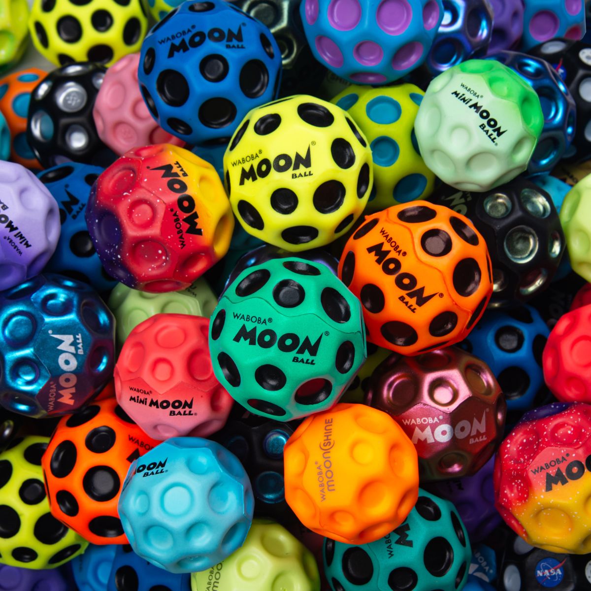 bong-nay-moon-ball-waboba-321c99-a-010