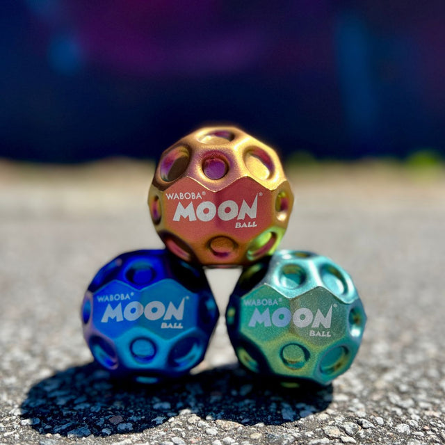 bong-nay-moon-ball-metallic-waboba-316c99-a-07