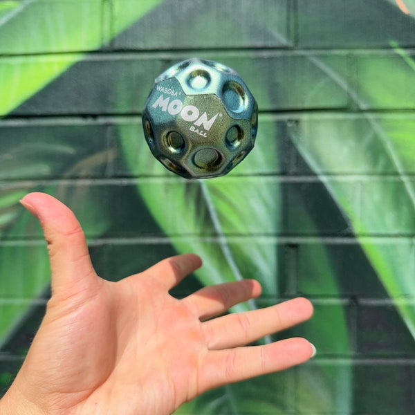bong-nay-moon-ball-metallic-waboba-316c99-a-08