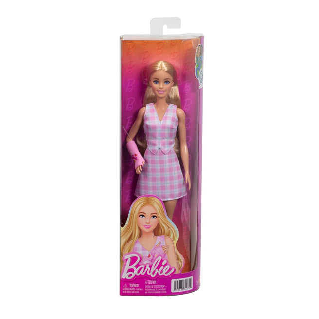 bup-be-thoi-trang-fashionista-barbie-arm-cast-millie-barbie-jjn56-01