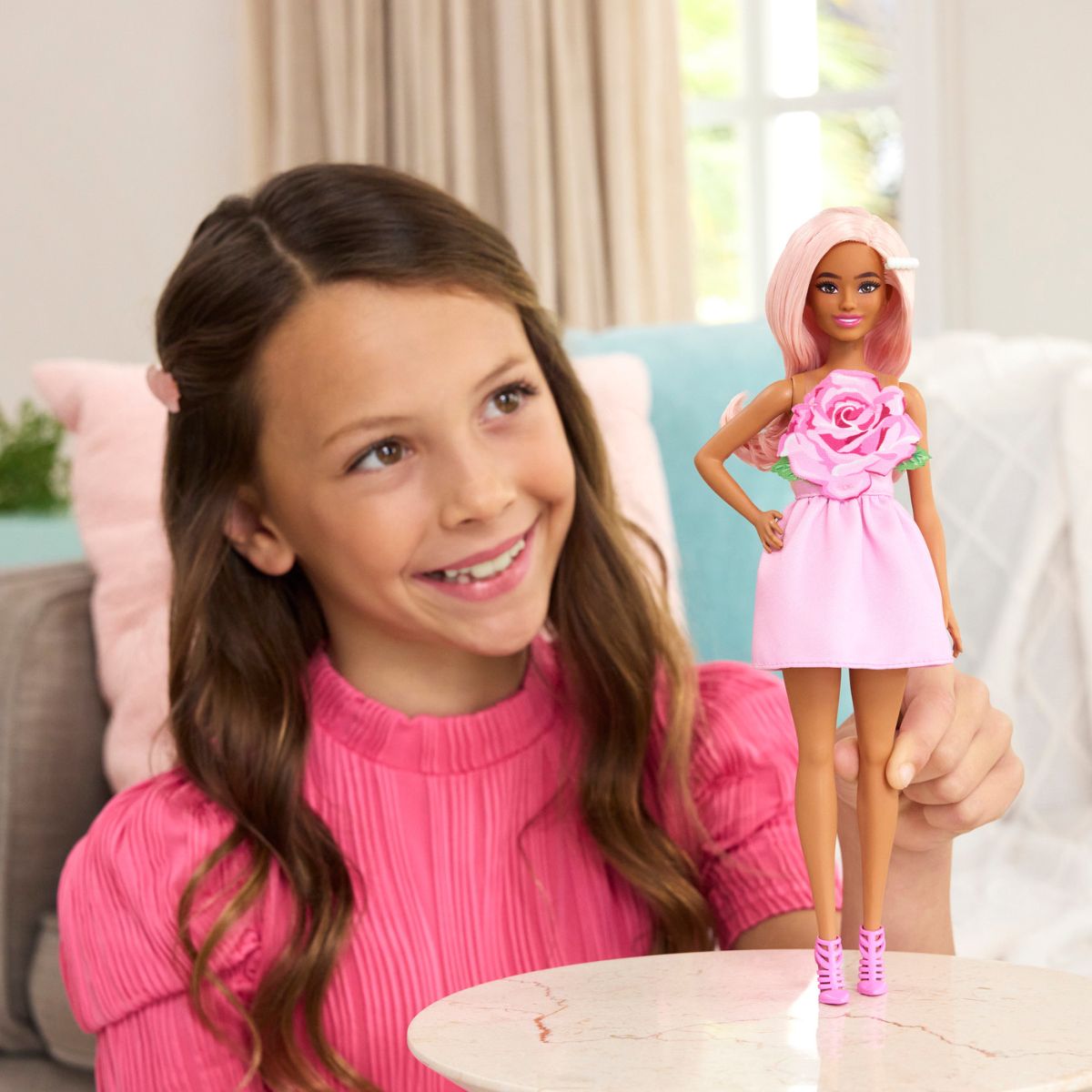 Đồ Chơi Búp Bê Thời Trang Fashionista - Strapless Rose Dress BARBIE FBR37