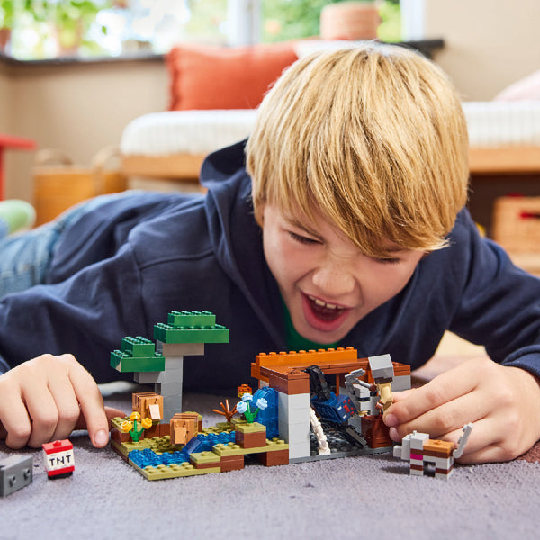 chuyen-tham-hiem-mo-nhim-bien-lego-minecraft-21269-010