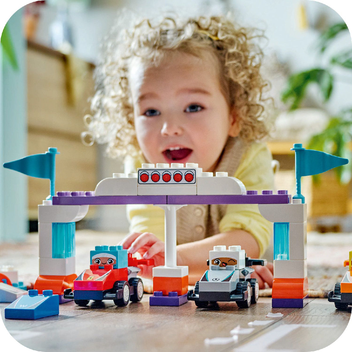 cuoc-dua-xe-ky-thu-lego-duplo-10445-010