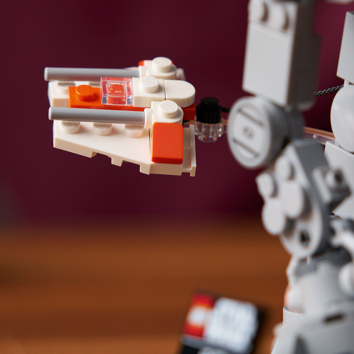 do-choi-lap-rap-at-at-chien-xa-bon-chan-lego-star-wars-75440-09