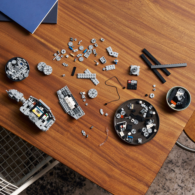 do-choi-lap-rap-at-at-chien-xa-bon-chan-lego-star-wars-75440-010