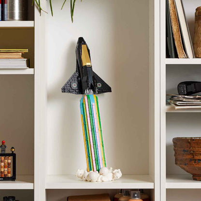 do-choi-lap-rap-bay-len-mat-trang-cung-pharrel-williams-lego-icons-10391-06