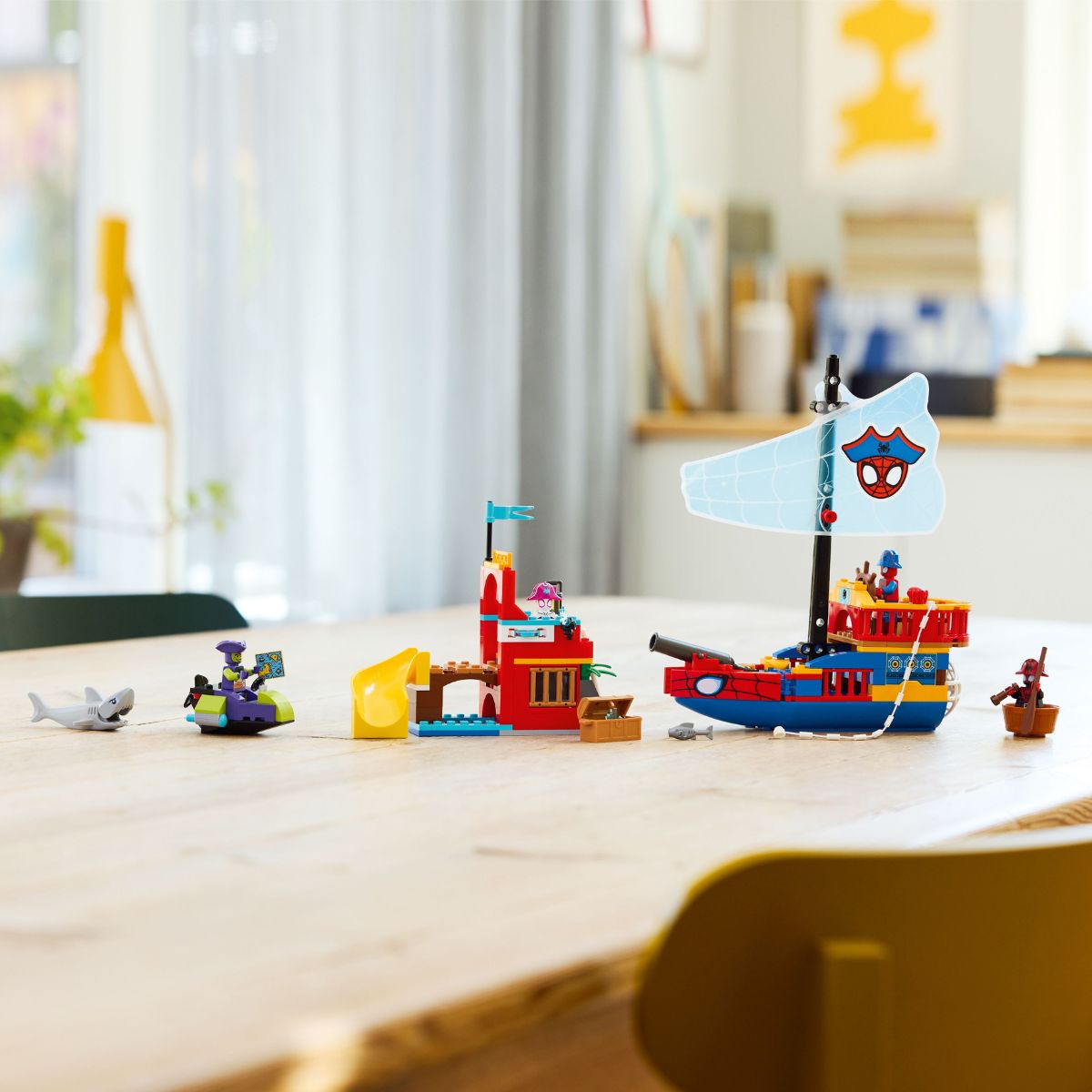 Đồ Chơi Lắp Ráp Biệt Đội Người Nhện Và Tàu Cướp Biển LEGO SPIDEY 11208