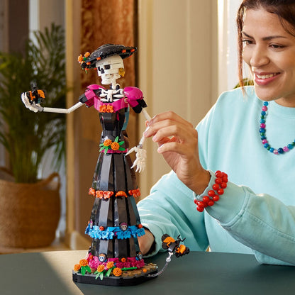 do-choi-lap-rap-bieu-tuong-la-catrina-lego-ideas-21372-011