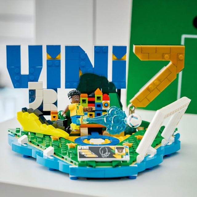 do-choi-lap-rap-bieu-tuong-san-co-vini-jr-lego-editions-sports-43027-06