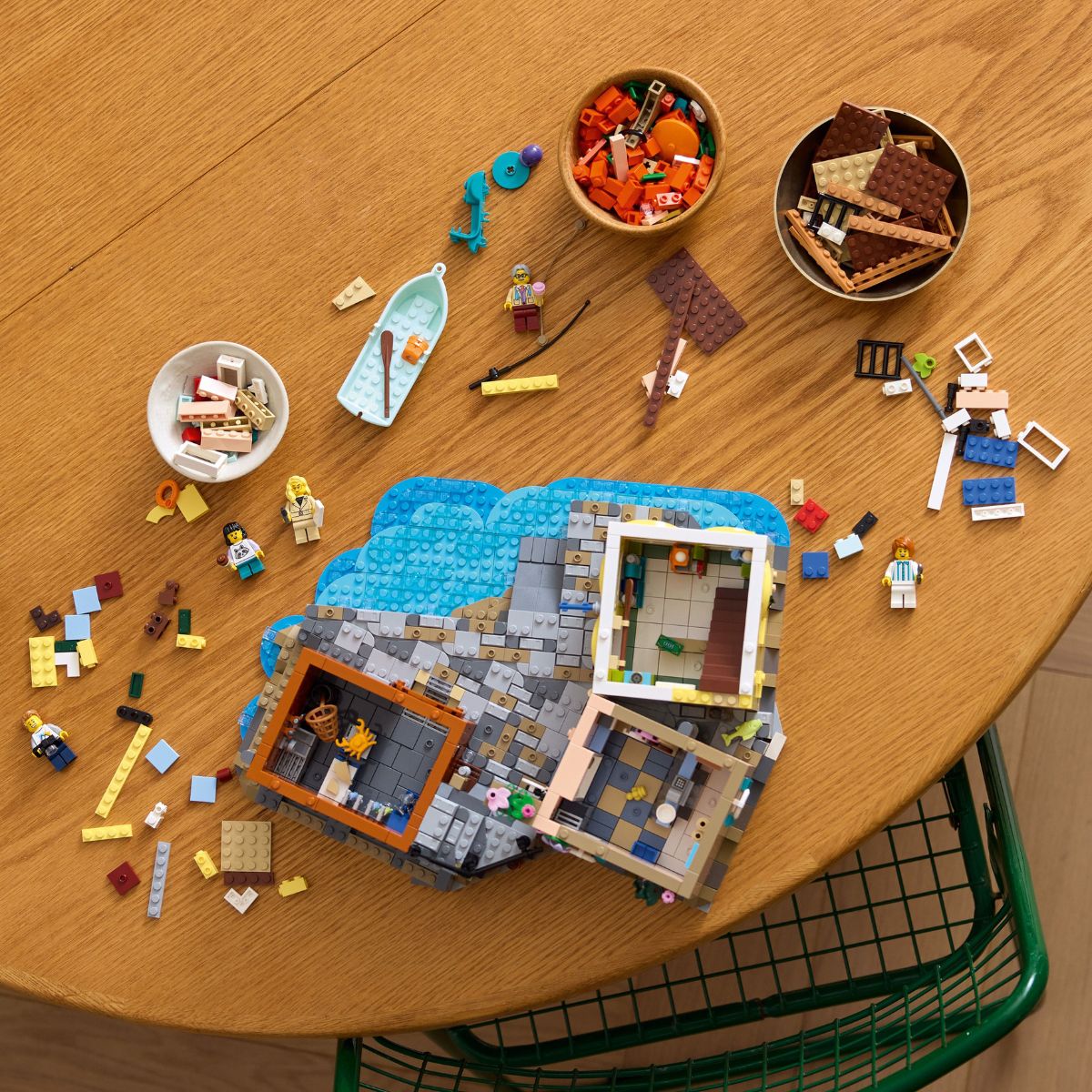 do-choi-lap-rap-bo-bien-riviera-cua-y-lego-ideas-21359-013