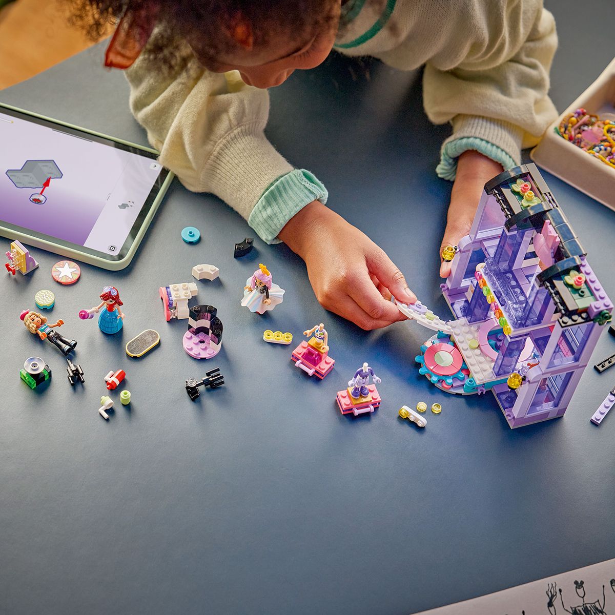 Đồ Chơi Lắp Ráp Buổi Trình Diễn Thời Trang Heartlake City LEGO FRIENDS 42685