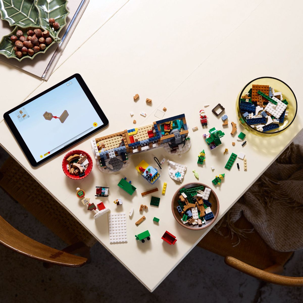 Đồ Chơi Lắp Ráp Bưu Điện Của Ông Già Noel LEGO ICONS 10339