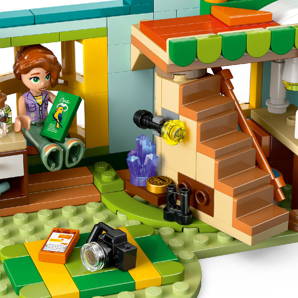 do-choi-lap-rap-can-phong-cua-autumn-lego-friends-42646-09