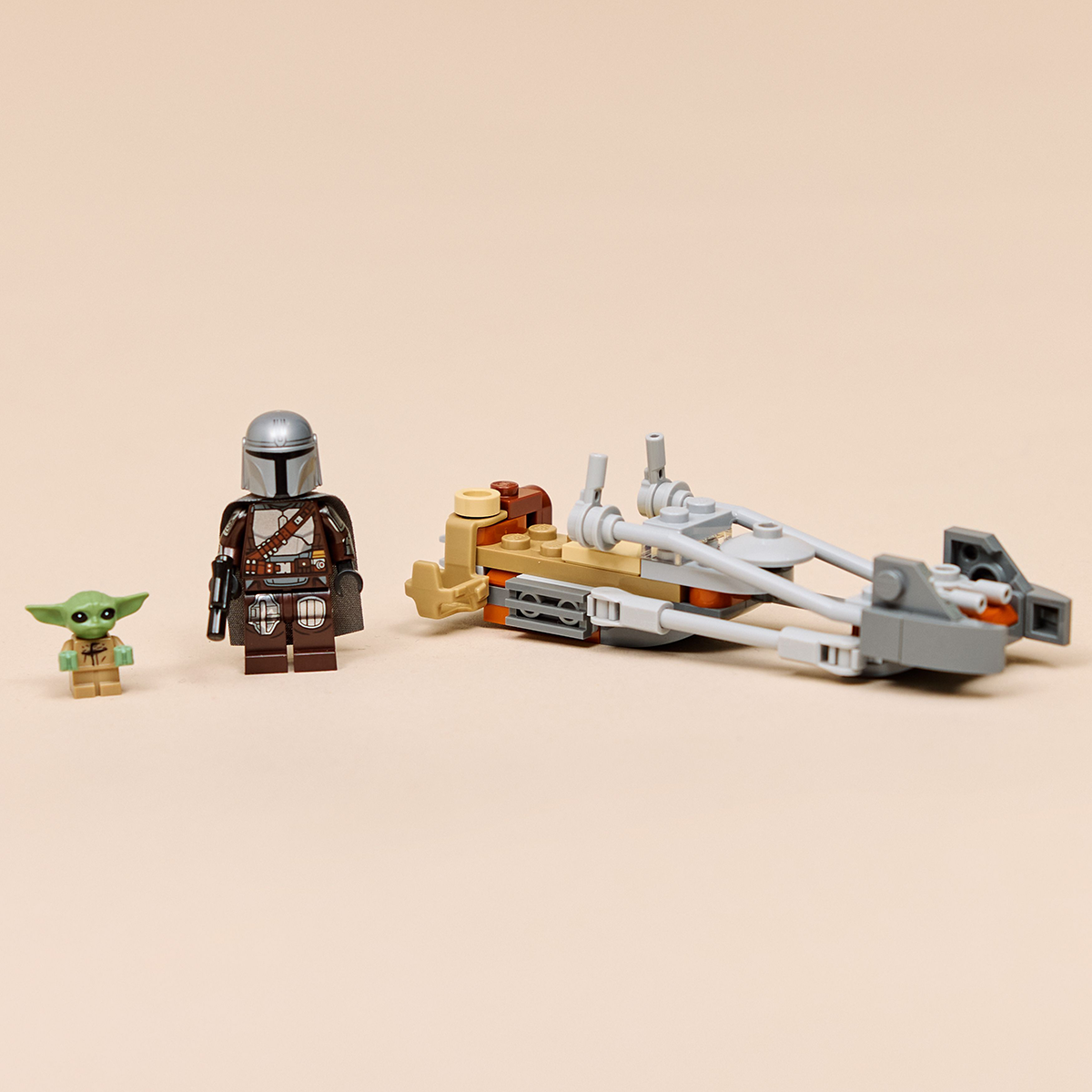 do-choi-lap-rap-chien-xa-bay-cua-mandalorian-grogu-lego-star-wars-75436-05