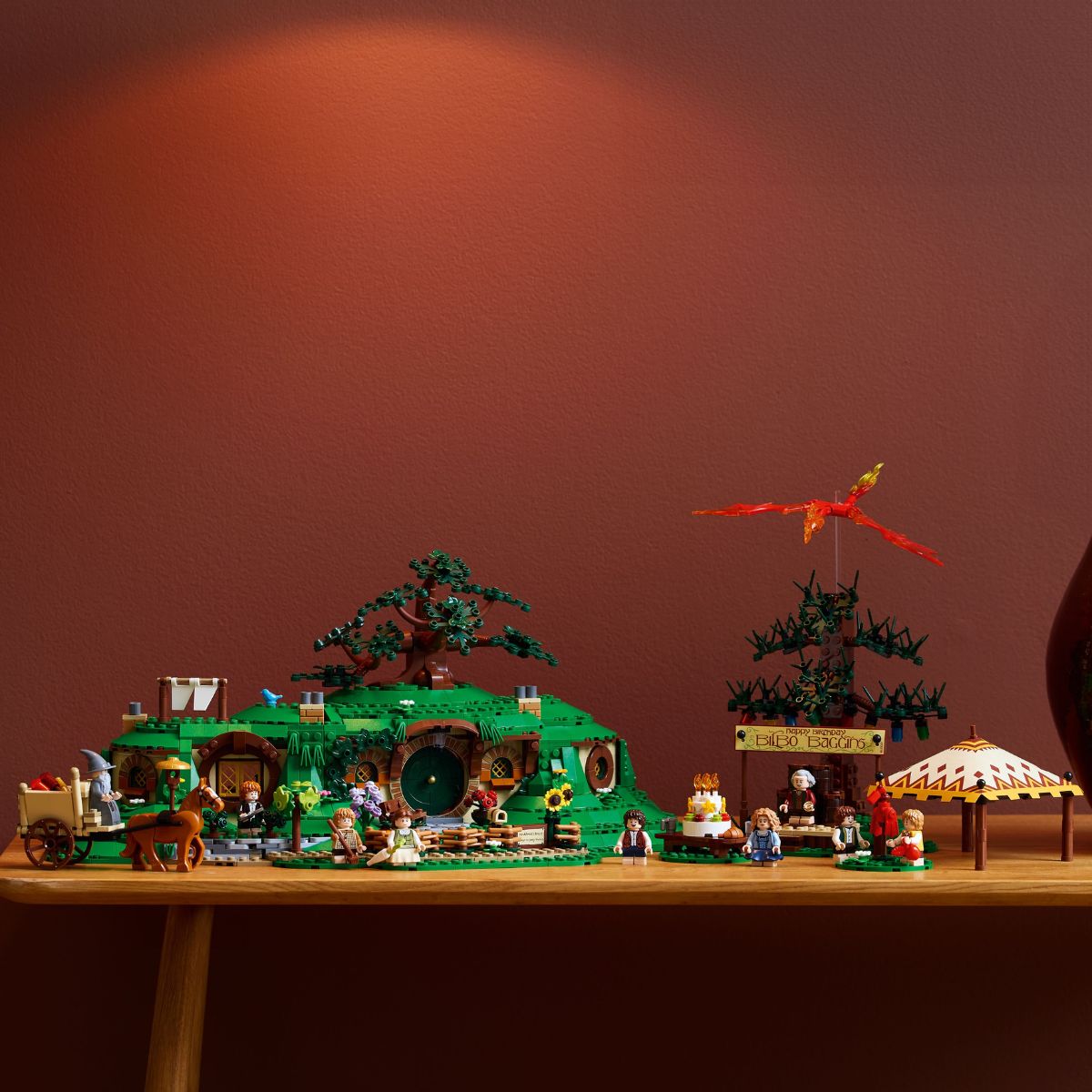 Đồ Chơi Lắp Ráp Chúa Tể Những Chiếc Nhẫn: Shire LEGO ICONS 10354