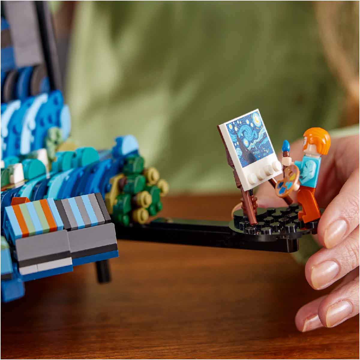 do-choi-lap-rap-dem-day-sao-cua-danh-hoa-vincent-van-gogh-lego-ideas-21333-04