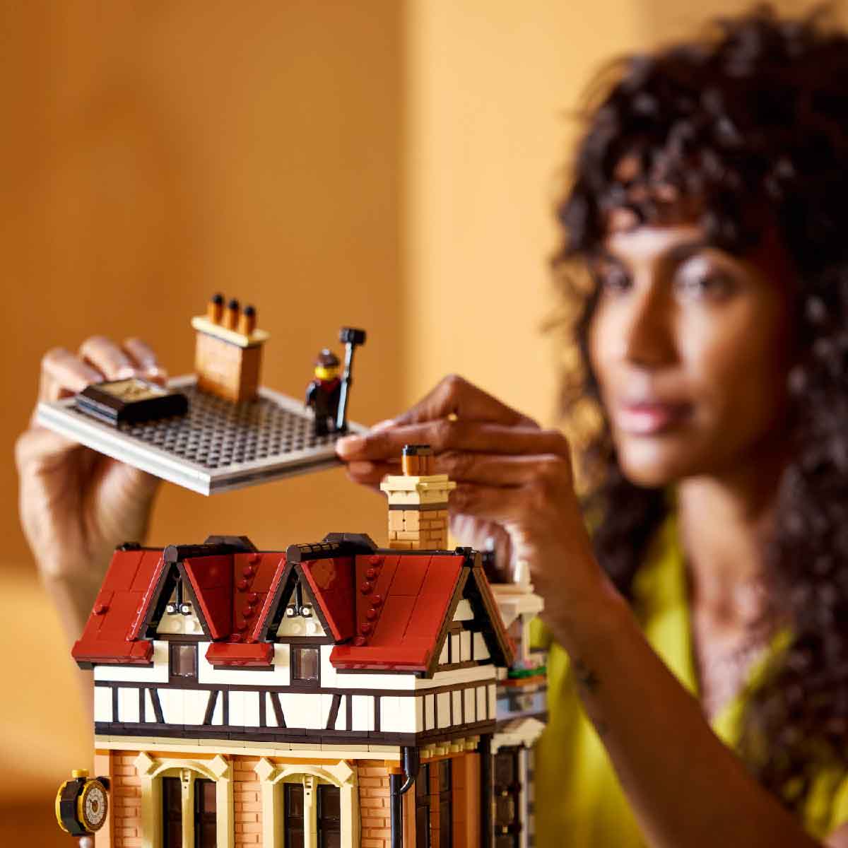 Đồ Chơi Lắp Ráp Góc Nhà Tudor LEGO ICONS 10350