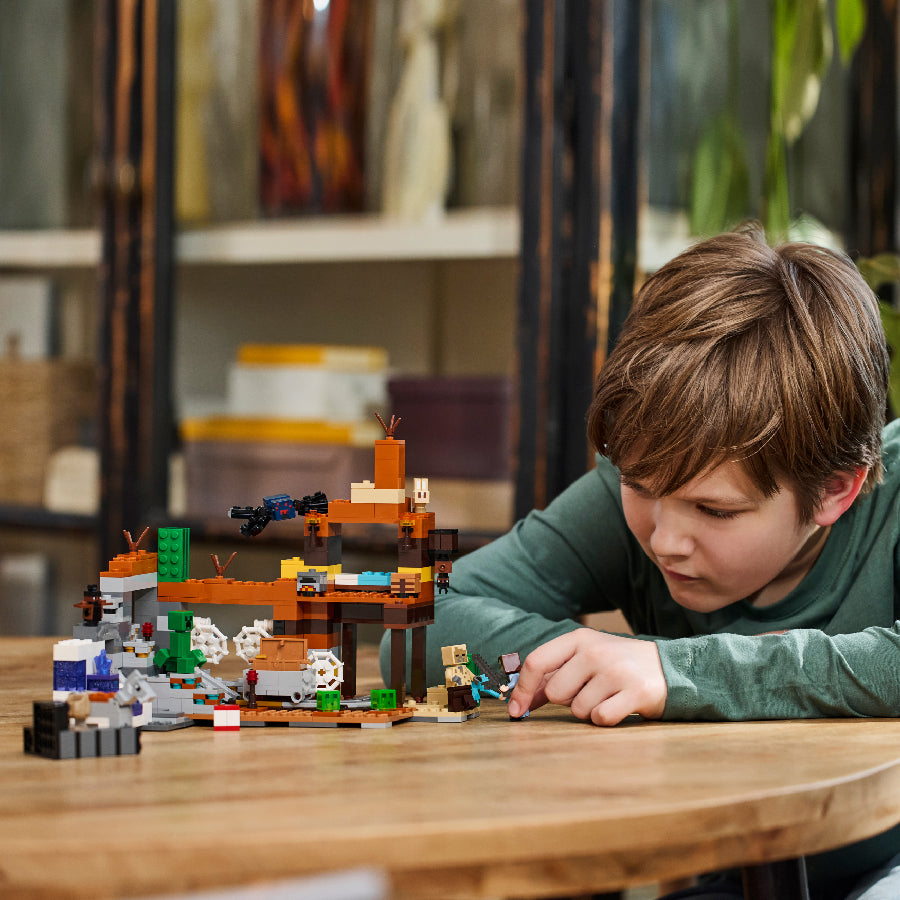 do-choi-lap-rap-ham-mo-vung-hoang-mac-lego-minecraft-21263-06