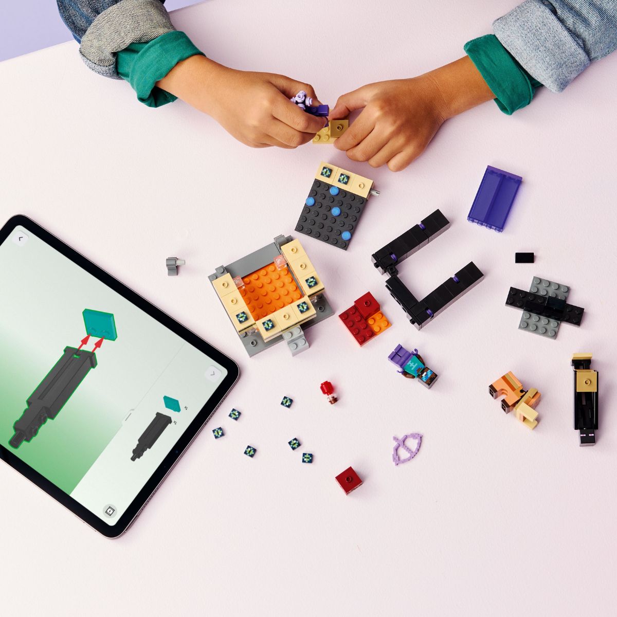 Đồ Chơi Lắp Ráp Hành Trình Qua Cổng Nether & End LEGO MINECRAFT 21584