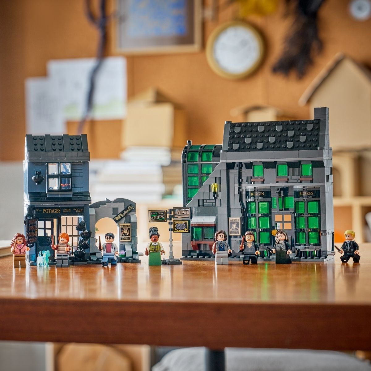 do-choi-lap-rap-hem-knockturn-khu-pho-cua-hang-phu-thuy-lego-harry-potter-76471-04