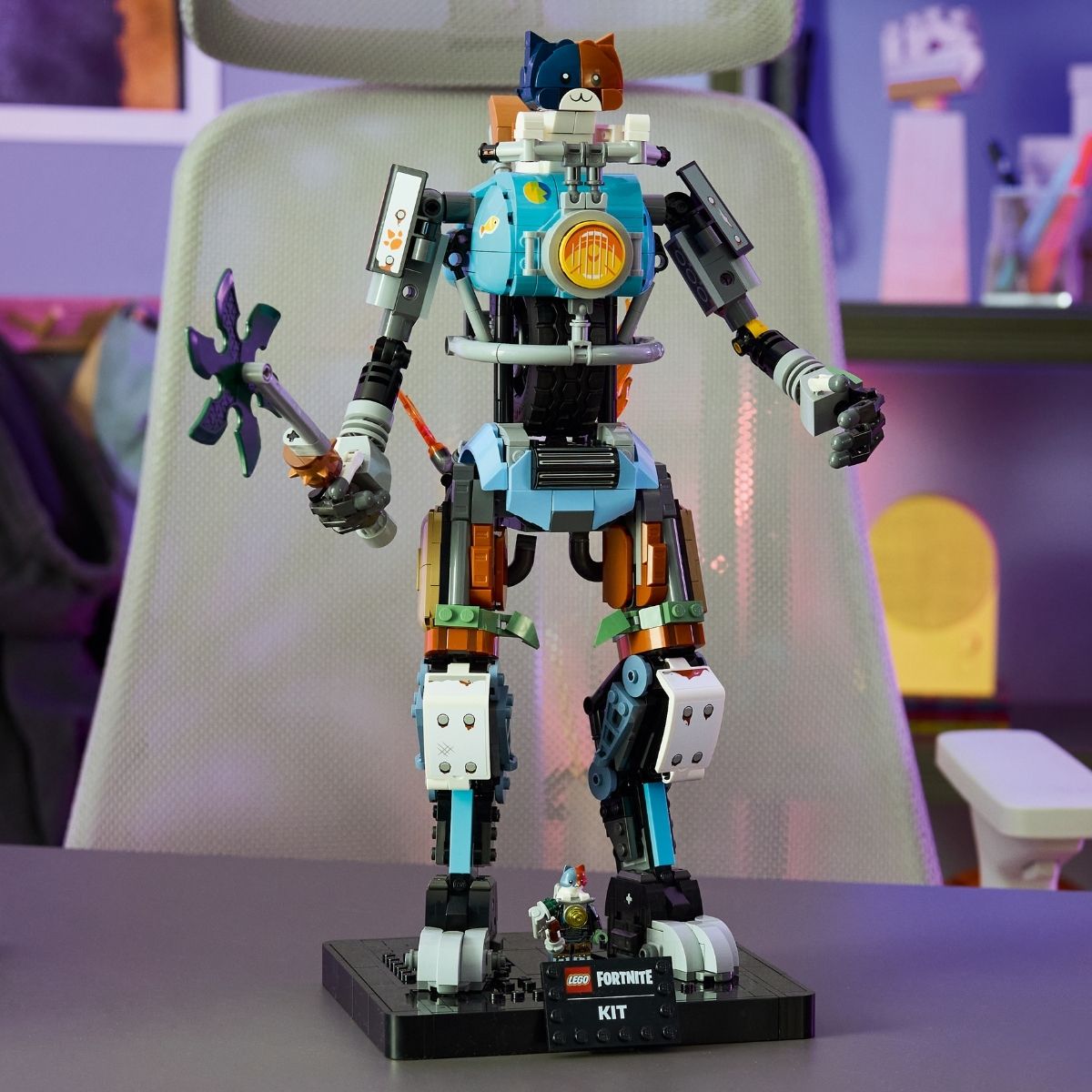 do-choi-lap-rap-kit-chien-binh-meo-may-lego-fortnite-77081-06