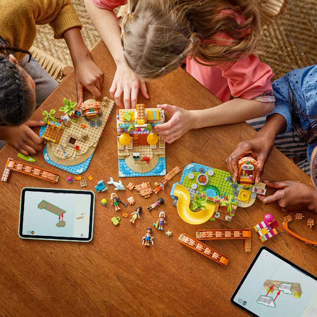 do-choi-lap-rap-ky-nghi-ben-bai-bien-lego-friends-42673-09