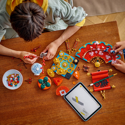 do-choi-lap-rap-le-hoi-mua-xuan-lego-adults-80117-010