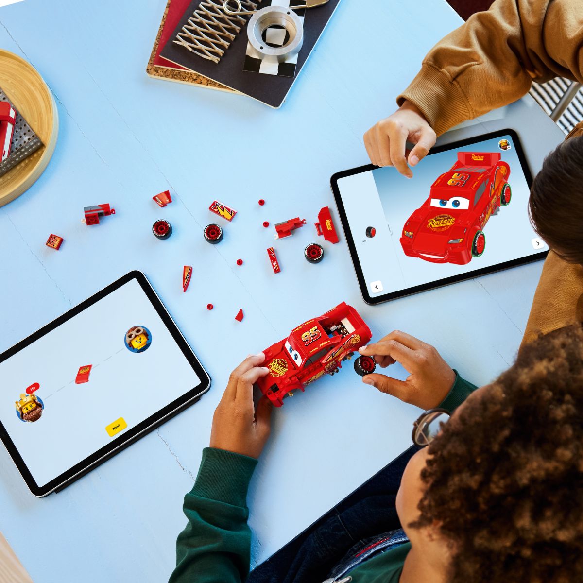 do-choi-lap-rap-lightning-mcqueen-lego-speed-champions-77255-06