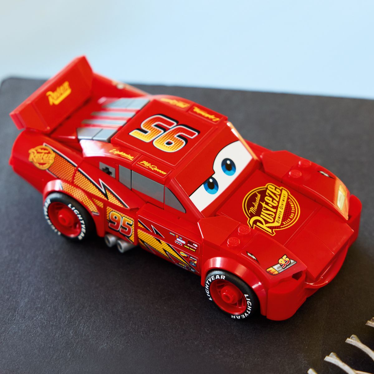 do-choi-lap-rap-lightning-mcqueen-lego-speed-champions-77255-07