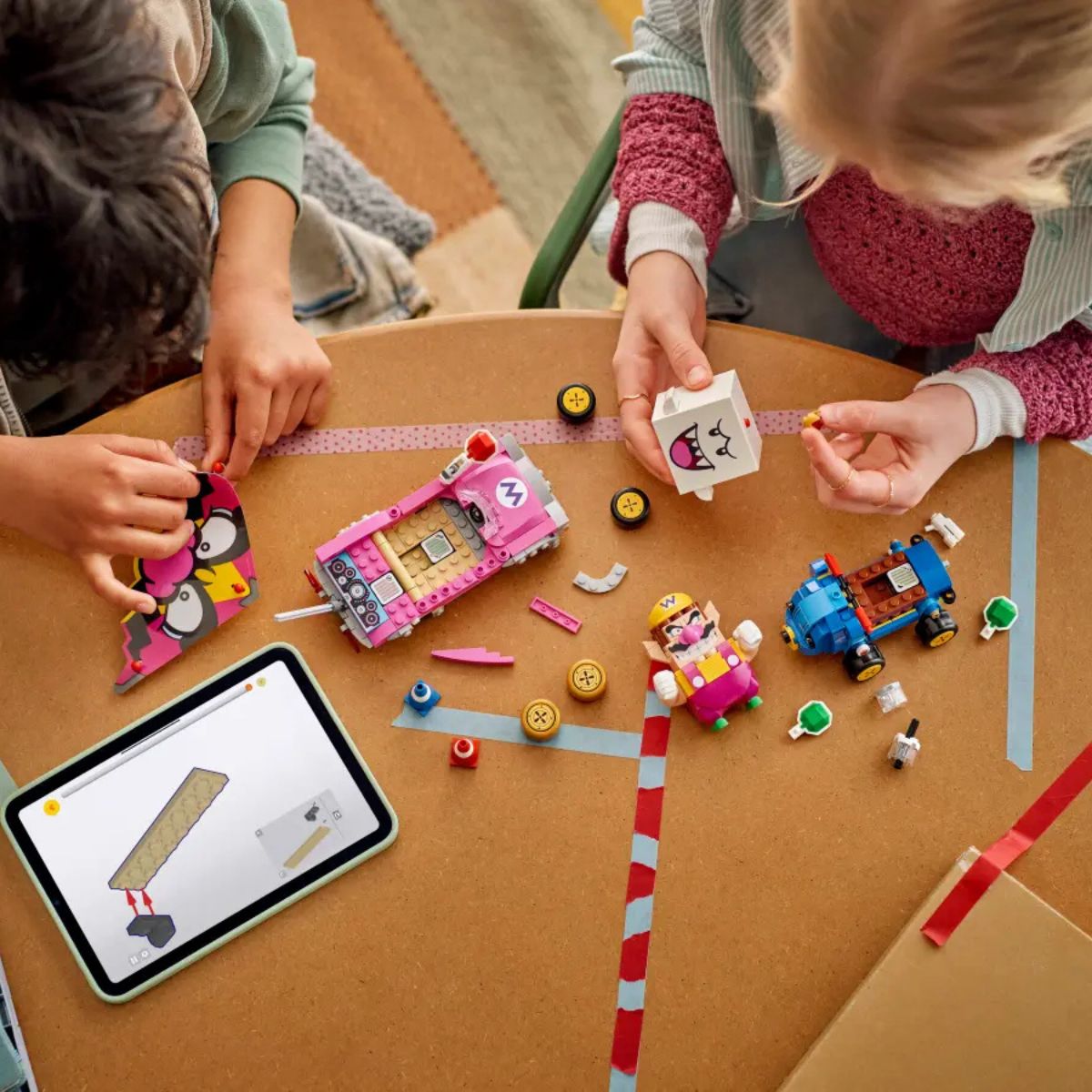 Đồ Chơi Lắp Ráp Mario Kart™ - Cuộc Đua Của Wario Và King Boo LEGO SUPER MARIO 72038