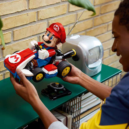 do-choi-lap-rap-mario-kart-mario-va-xe-tieu-chuan-lego-super-mario-72037-010