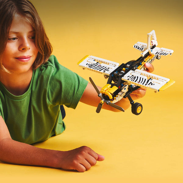do-choi-lap-rap-may-bay-canh-quat-lego-technic-42198-011