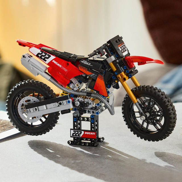 do-choi-lap-rap-mo-to-ducati-desmo450-mx-factory-lego-technic-42238-06
