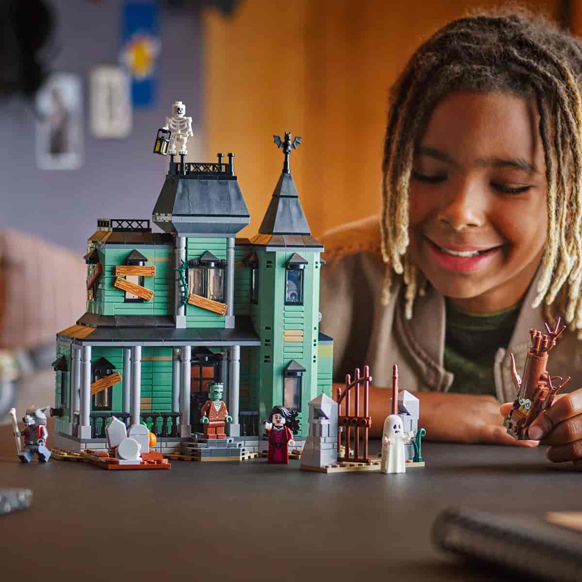 Đồ Chơi Lắp Ráp Ngôi Nhà Ma Quái LEGO CREATOR 31167