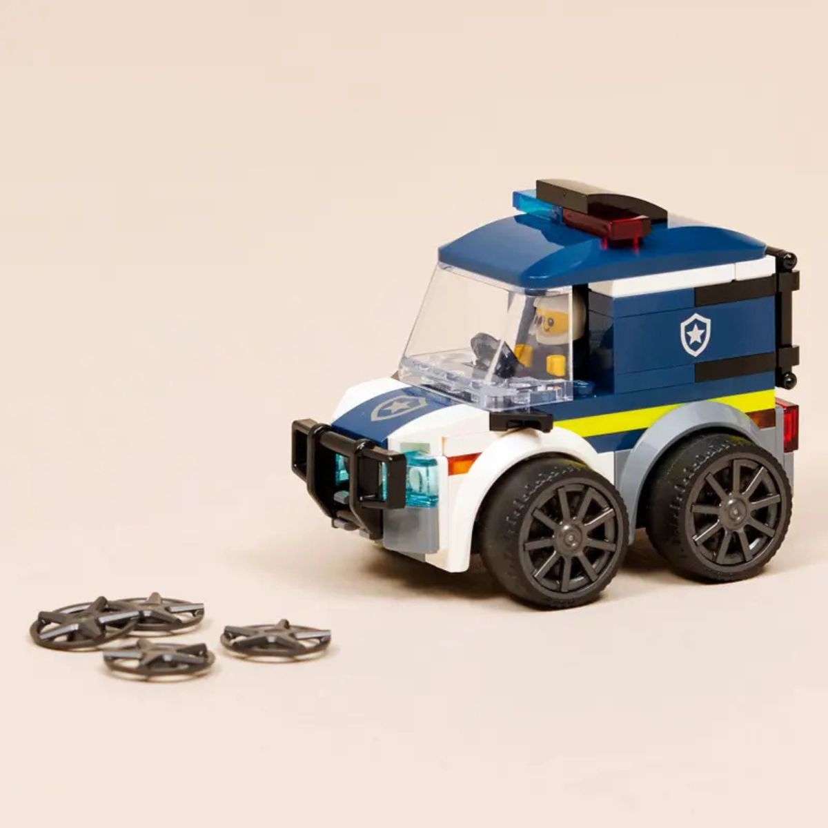do-choi-lap-rap-rides-xe-tai-canh-sat-lego-city-60481-08