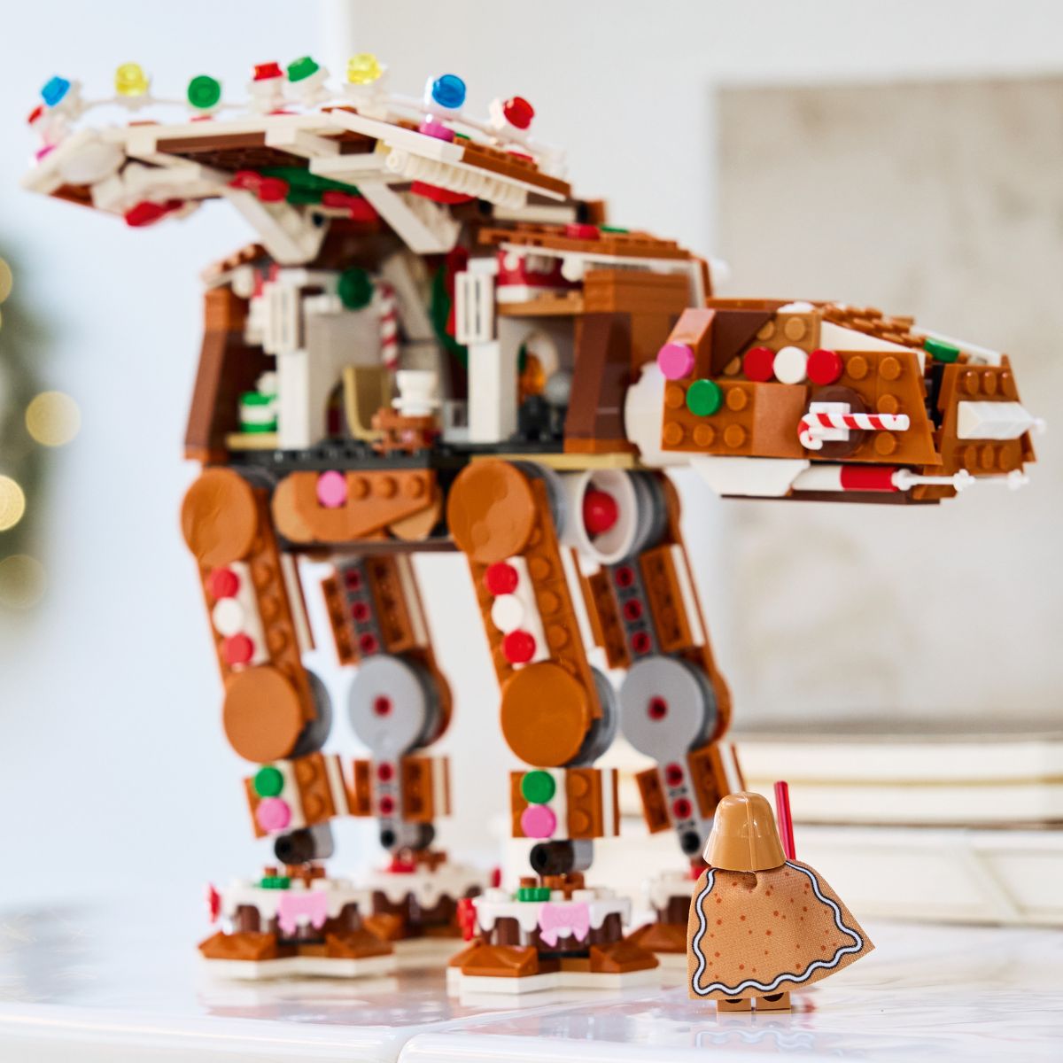 Star Wars AT-AT™ Gingerbread Robot Building Set LEGO SEASONS AND OCCASIONS 40806