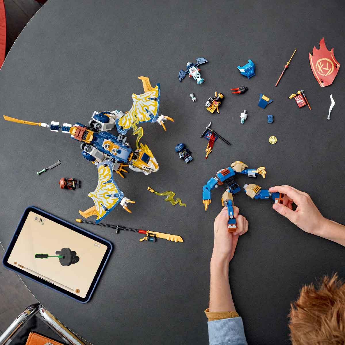 Đồ Chơi Lắp Ráp Rogue Và Cỗ Máy Rồng Chiến Đấu LEGO NINJAGO 71843