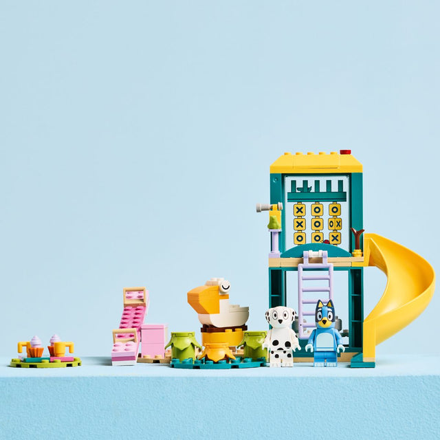 do-choi-lap-rap-san-choi-vui-nhon-bluey-chloe-lego-bluey-11201-09