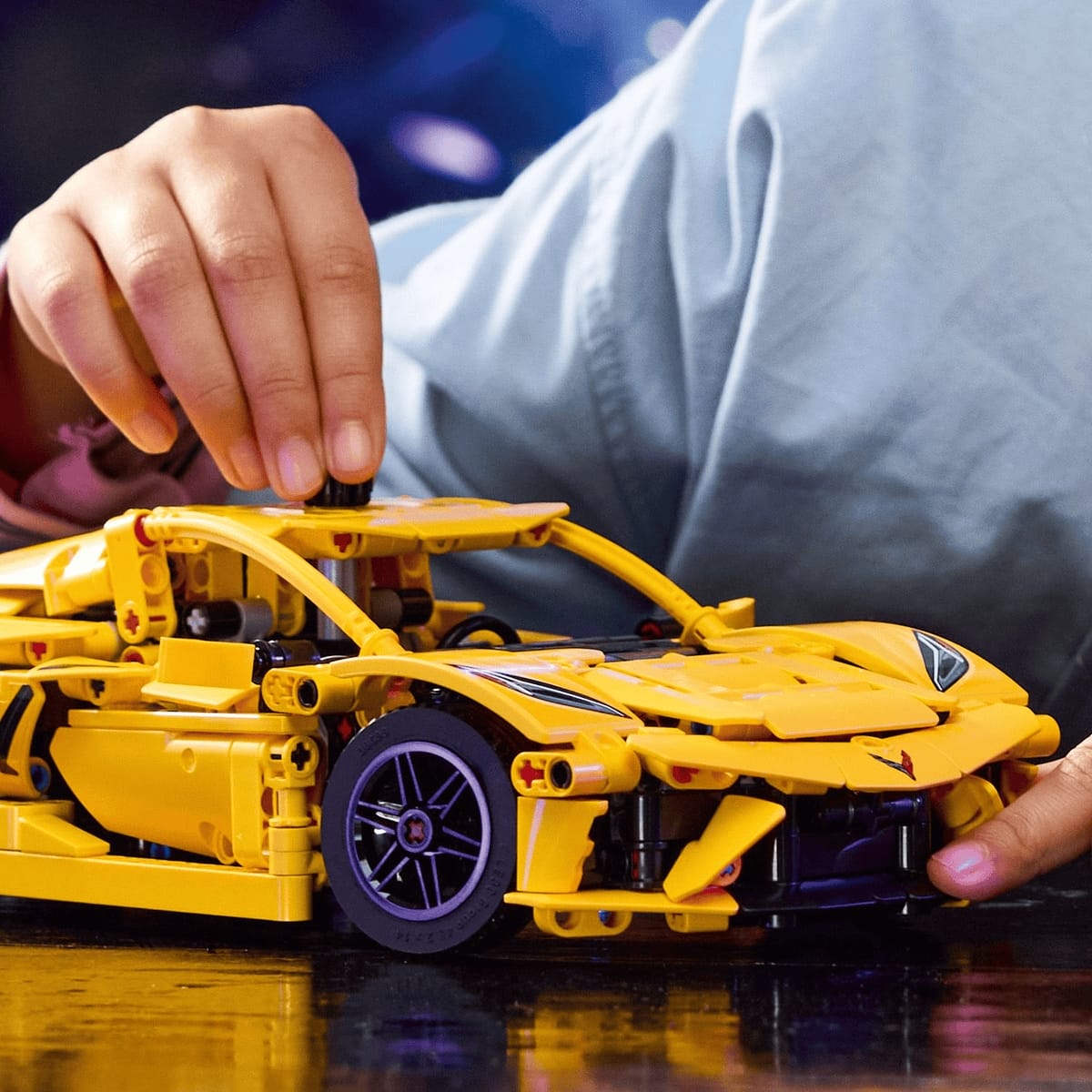 do-choi-lap-rap-sieu-xe-chevrolet-corvette-stingray-lego-technic-42205-09