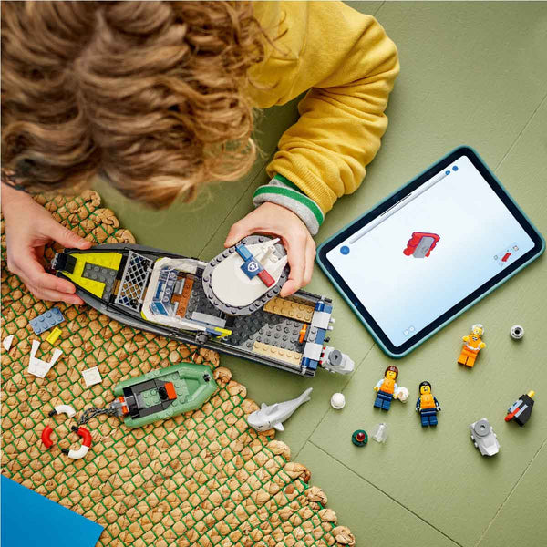 do-choi-lap-rap-tau-canh-sat-truy-bat-toi-pham-lego-city-60456-08